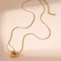 Hollow Heart Style