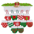 Christmas Glove 11