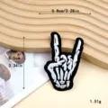 10645-Skull Bone Hand