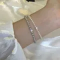 Estilo Adornado con Perlas Artificiales Blancas y Diamantes de Imitación