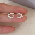 Pentagram Zirconia Ear Buckle - Platinum