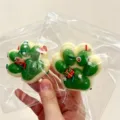 Christmas Green Cat Paw (Random Accessories)