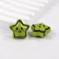 Circa 22,8 × 21 × 12,6 mm / Foro circa 3,1 mm / Verde