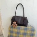 Bolso de hombro marrón oscuro de media luna, de piel sintética, con asas dobles y oso colgante - 34*12*18 / Sin colgante / PU Café