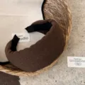 5.8cm / Coffee