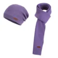 Ensemble violet d’hiver en maille, bonnet ample et longue écharpe avec étiquettes brunes - Ensemble deux pièces / Violet