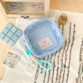 Trousse de maquillage bleue et carrée en similicuir, avec doublure vichy et breloque étoile - Bleu