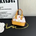 Mini sac bandoulière en forme de coquillage, blanc et jaune, imprimé floral avec chaîne dorée - Blanc Multicolore