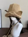 Wildleder Bommel Fliegermütze / Khaki