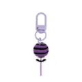 Halloween-Lolli-Anhänger mit violett-schwarzen Streifen, Fledermausmotiv und Metallkarabiner - 014-44 Lilaner Hummerverschluss