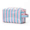 Roze-blauw gestreepte toilettas met rits, lus en transparant venster op witte achtergrond - Blauw & Roze Strepen