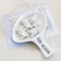 21mm (Τρύπα περίπου 3mm) / Λευκό