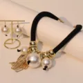 Ensemble Collier et Boucles d'Oreilles / Noir