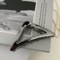 Unregelmäßiger Dreiecksstil / Gunmetal