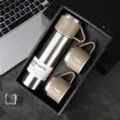 500ml / Coffret 1 Bouteille et 3 Couvercles / Couleur Acier