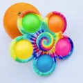 8*8*1.3CM / Printed Petal (Rainbow)