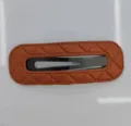 Hohle Geprägte Quadratische BB Spange / Karamellbraun