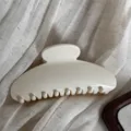 Simple Fan-Shaped / Off-white