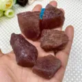 Quarzo Fragola Rosso Grezzo / Confezione da 100g (3-5cm)