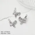 Estilo De Mariposa Inclinada De Doble Colgante (K-2458) / 1 Pieza