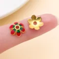 Petit intercalaire floral doré avec trou central, en émail rouge-vert ou en métal ajouré - Calotte Fleur Or Brillant (22857)
