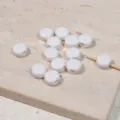 Cuentas Redondas Planas / Paquete de 10g / Blanco