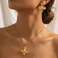Stile Fiore Sbalzato (TZ290-F) / Oro 18K