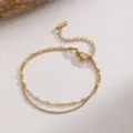 Lip + Snake Chain Bracelet / Gold