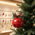Bell with Pine Cone Style / Red