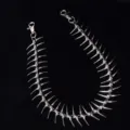 Stile Lisca di Pesce con Punte Esagerate / Argento