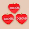 10 Pièces/Paquet / Breloque XOXO Rouge