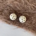 Stil B (Beige mit schwarzen Punkten)