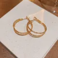 Στυλ Διπλής Στρώσης Στριφτό (E7162) / Μέγεθος 3cm / Χρυσό σαμπανί