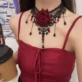Collier à Fleur Rose en Dentelle (X4745)