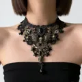 Collier Crâne Noir (X6364)