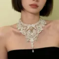 Collier Minimaliste Blanc (X6365)