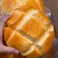 Panino all'Ananas / 16x16cm / Giallo