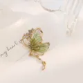 Grüner Quasten-Schmetterling