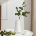 Kleiner Stechpalmenblatt-Zweig / 63cm Länge