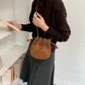 With Pendant / Brown