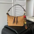 Faux Suede Stijl (Met Bedel) / Bruin