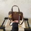 Brown with Pendant / 19x10x12cm