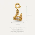 Crab Pendant / Gold