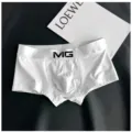 M / Bas / Blanc