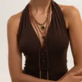 Collar multicapa con cordones marrones, cuentas ojo de tigre y colgantes dorados de corazón y óvalo - Colgante de Corazón Dorado (8150) / Dorado