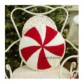 Christmas Red and White Round Pillow / Standard