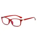 Rote transparente Kunststoffbrille mit eckigem Rahmen und Metallgelenken, schräg gezeigt - Roter Rahmen