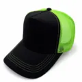 Schwarz mit Fluoreszierendem Netz