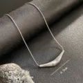Unregelmäßiger Lächeln Geometrischer Stil (YXA451) / Silber