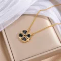Goldfarbene Halskette aus Titanstahl mit Kleeblatt und schwarzen herzförmigen Steinen im Schmuckkästchen - Gold Schwarz Herz Kleeblatt (X1508) / Gold + Schwarz